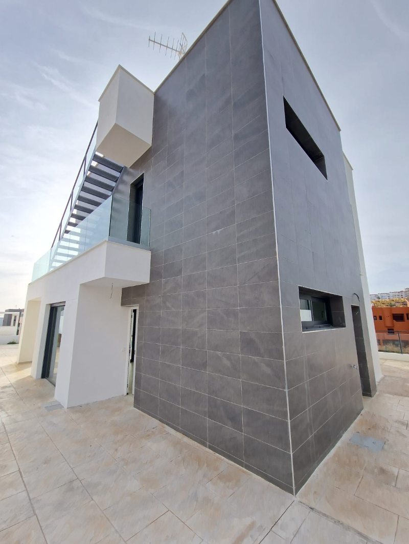 3 LEFT! MODERN LUXURY VILLAS IN LA DUQUESA